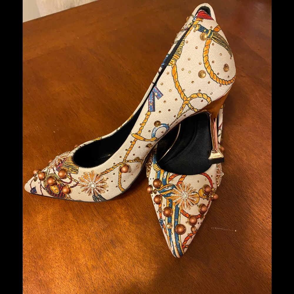 Show stopping Pumps